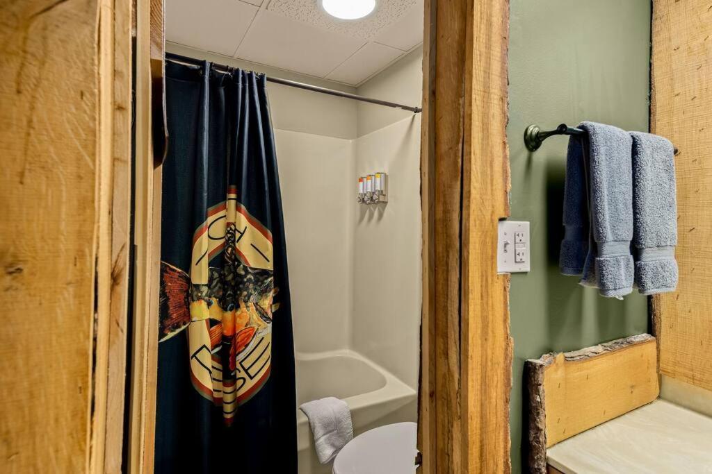 יוריקה ספרינגס Stonegate Lodge Bed, Wifi, 50In Roku Tv, Salt Water Pool Room #109 מראה חיצוני תמונה