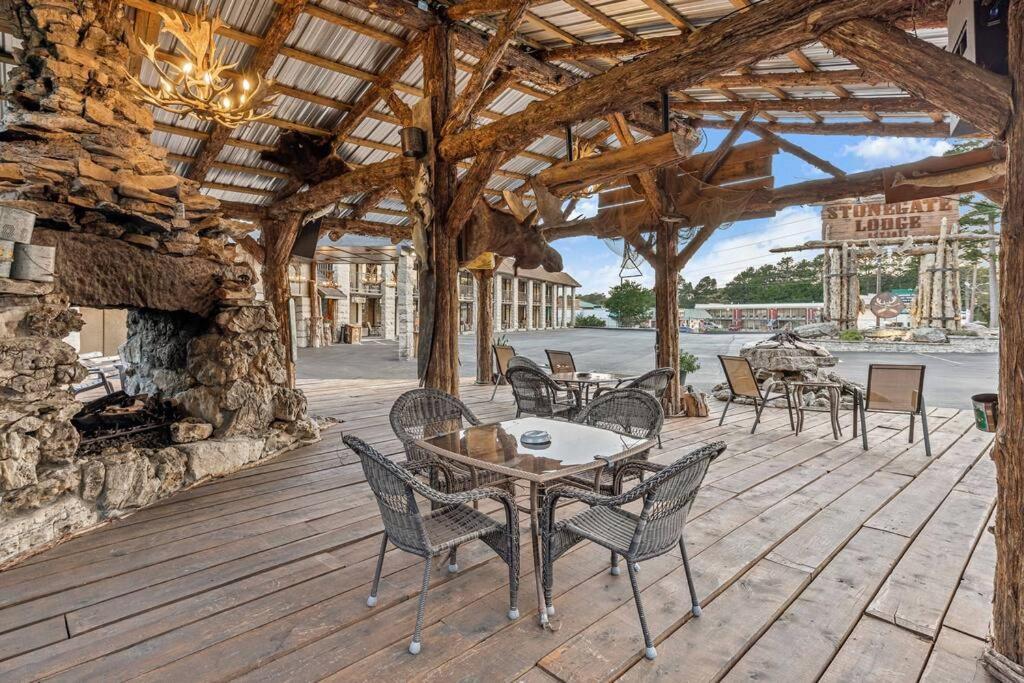 יוריקה ספרינגס Stonegate Lodge Bed, Wifi, 50In Roku Tv, Salt Water Pool Room #109 מראה חיצוני תמונה