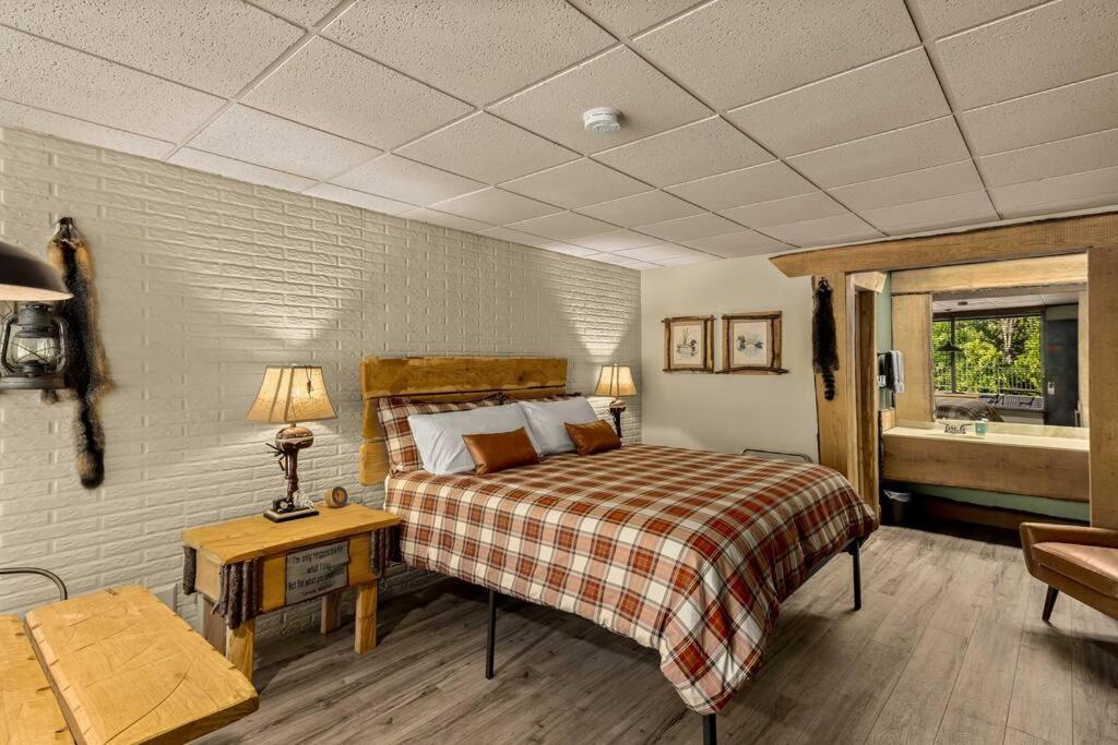 יוריקה ספרינגס Stonegate Lodge Bed, Wifi, 50In Roku Tv, Salt Water Pool Room #109 מראה חיצוני תמונה